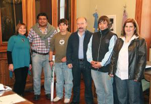 Inza recibi� a miembros del Centro de Formaci�n Laboral N� 1 que representar�n a Azul y a Argentina en Uruguay